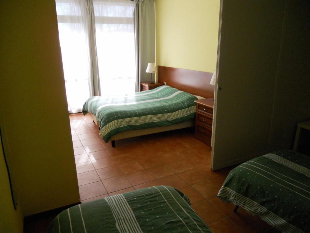 Madonna Della Neve Otel Pettenasco Oda fotoğraf
